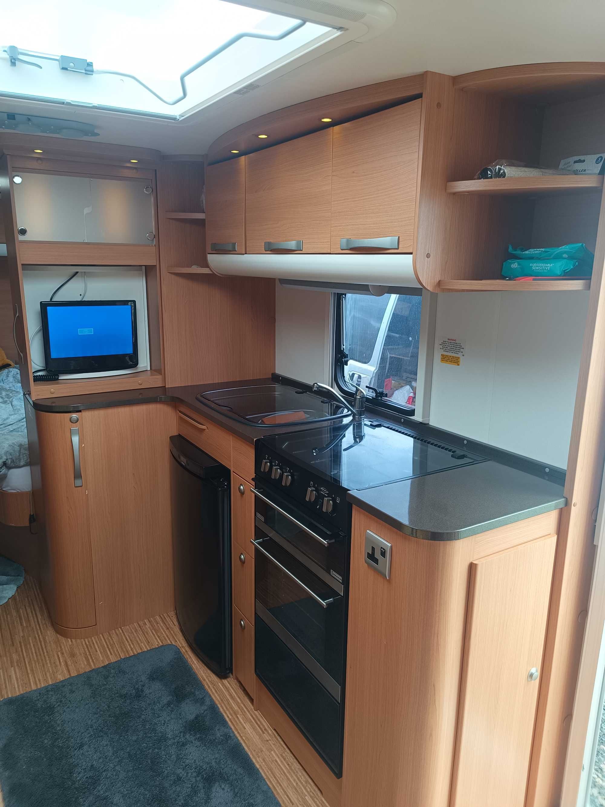 Каравана Адриа Адора / caravan Adria Adora 612DT