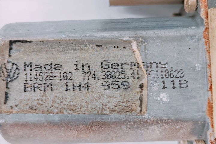 Motoras Macara  Dreapta Spate  7M3959802 / 1H4959811B Volkswagen VW S