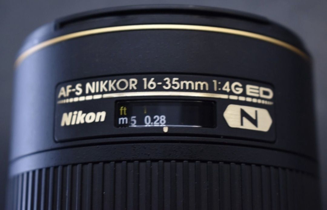Обектив Nikon Nikkor AF-S 16-35mm f/4 G ED VR