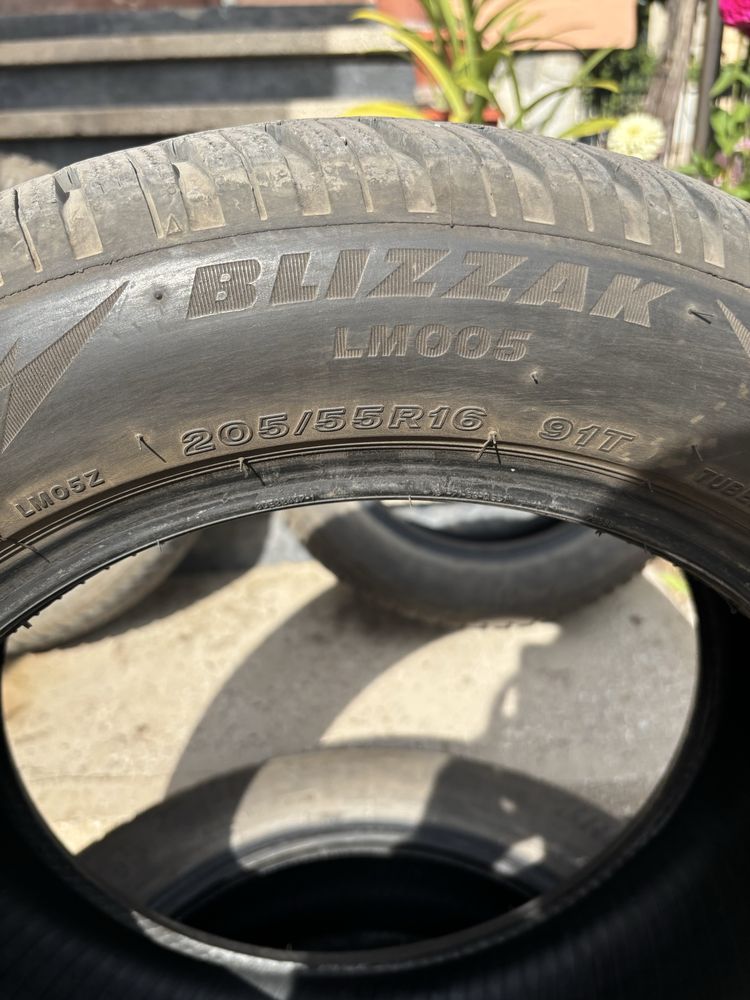 Зимни гуми 4 броя Bridgestone Blizzak LM005 205/55 R16