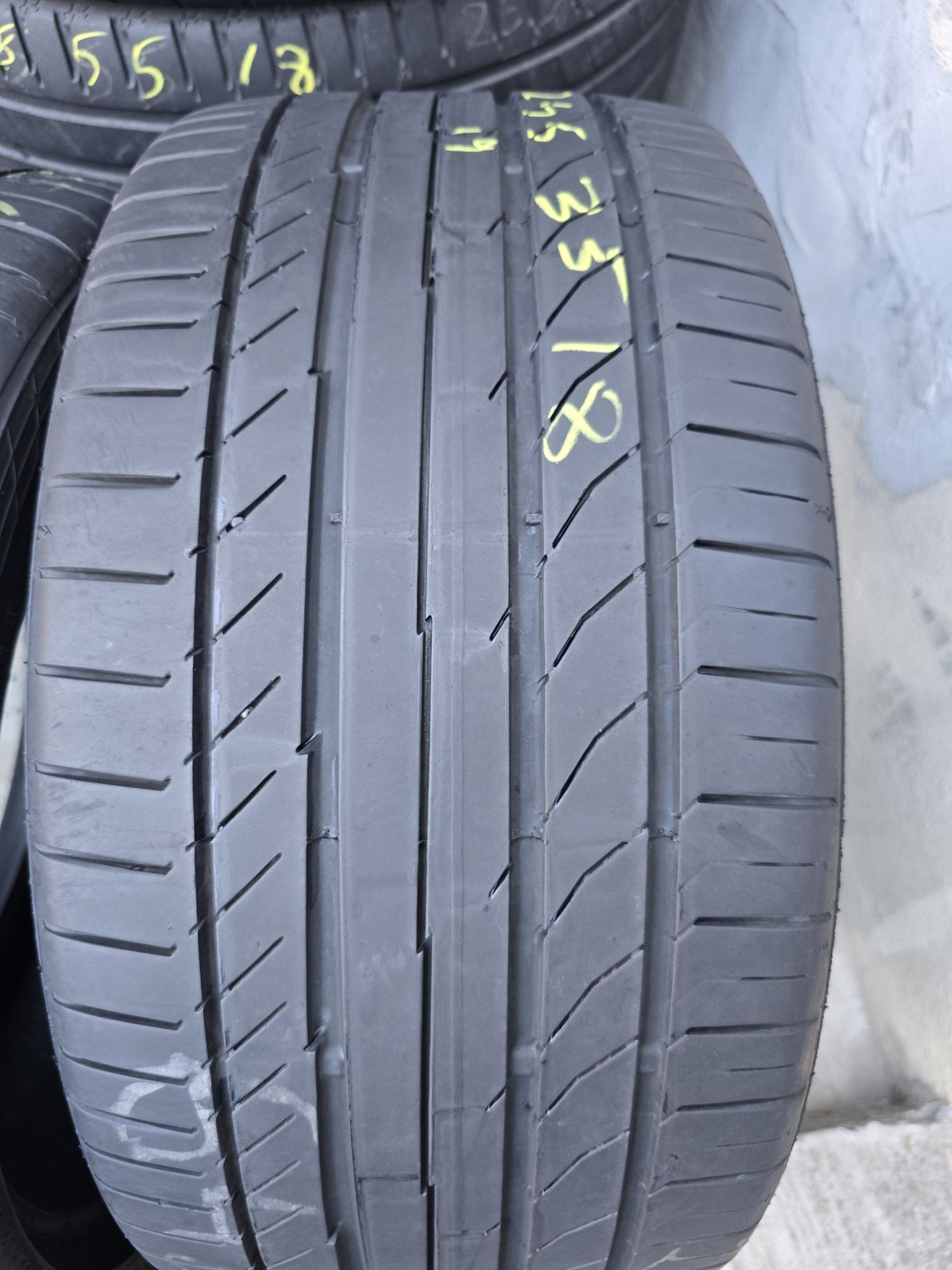 Anvelope vara 245 35 18