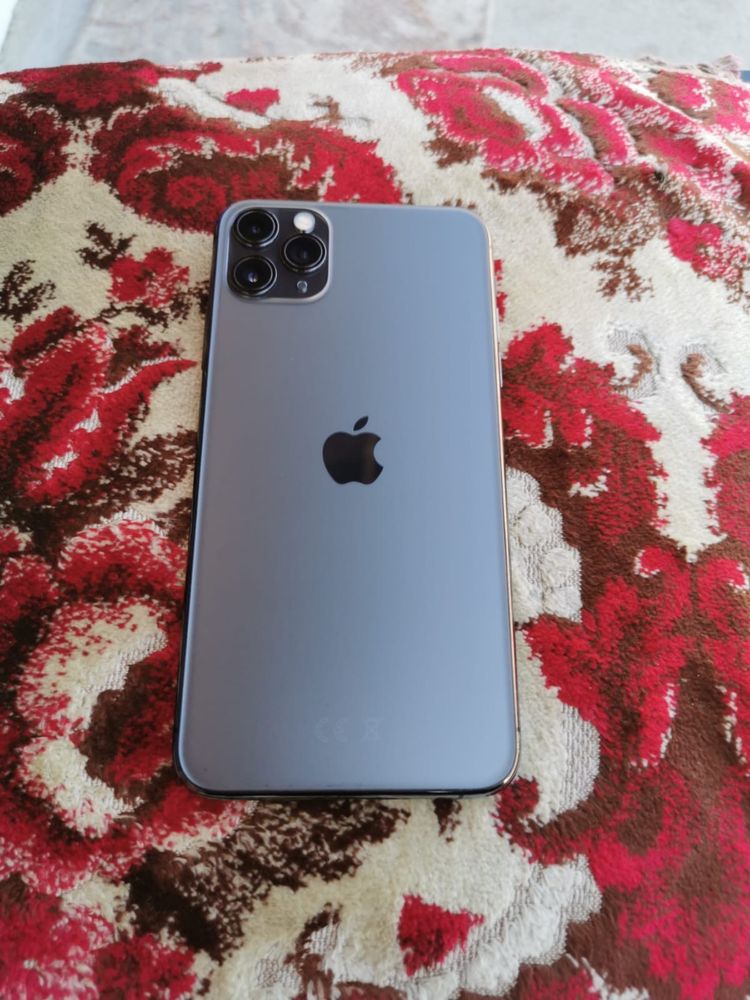 Vand iphone 11 pro max 256 gb
