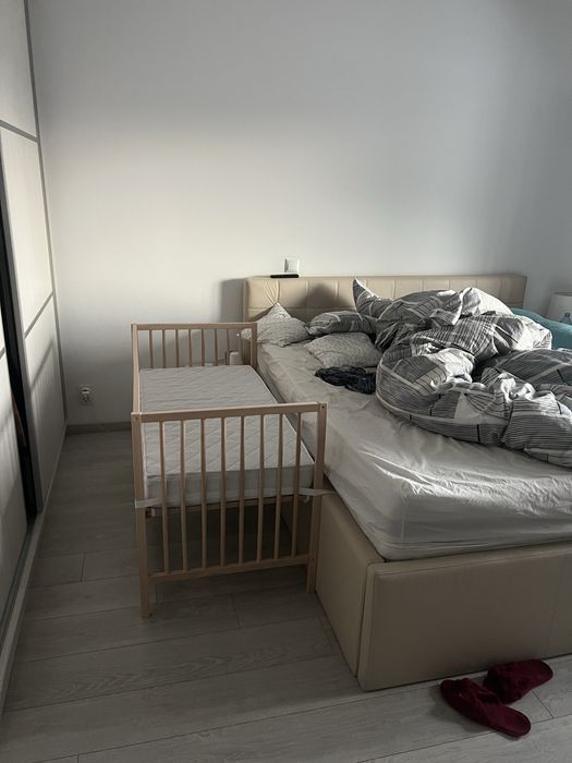 Patut IKEA lemn natur + saltea cocos si 4 cearceafuri muselina