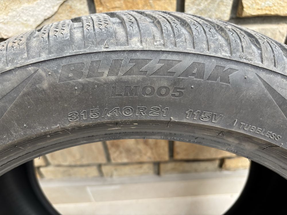 BRIDGESTONE- комплект 4 бр. всесезонни гуми за ДЖИП