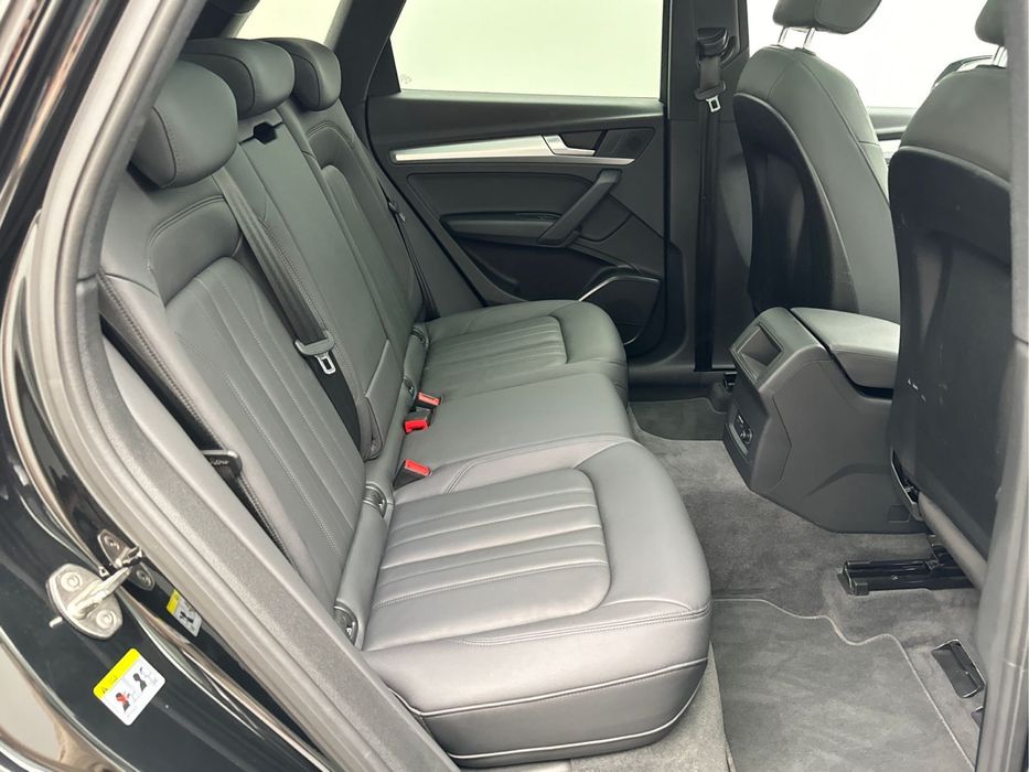 Audi Q5 2021 - 35 2.0 Diesel Mild-Hybrid -Panoramic -Distronic -S-Line