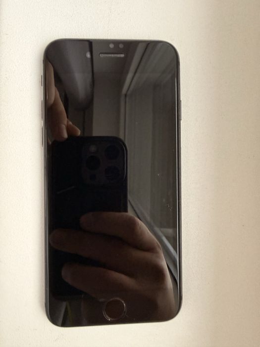 Iphone 8 64 Negru aspect foarte bun