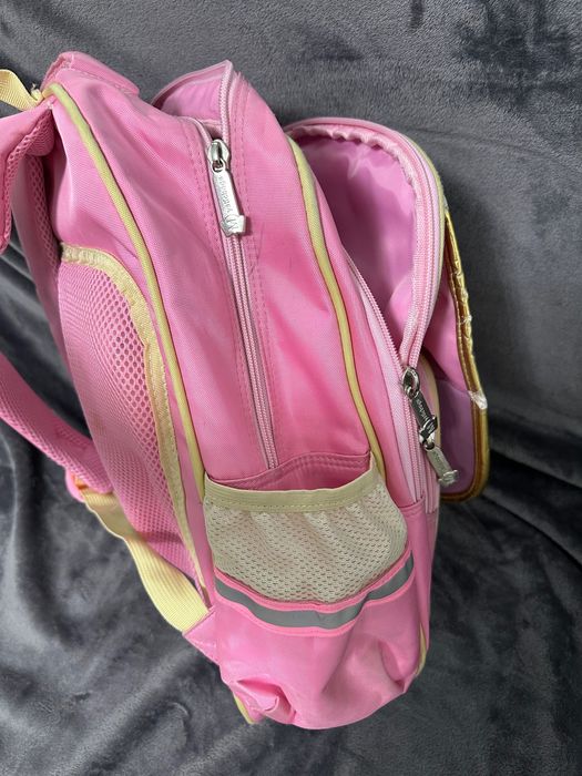 Ghiozdan, rucsac pentru fetiță. Scoala
Clasa 0-4.