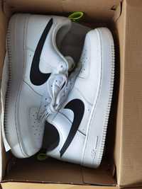 Мъжки маратонки NIKE AIR FORCE 1 '07 "WHITE-VOLT" 47.5, 31 см.US13.