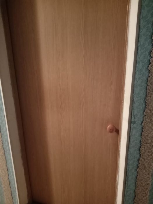 Продам двери межкомнатные