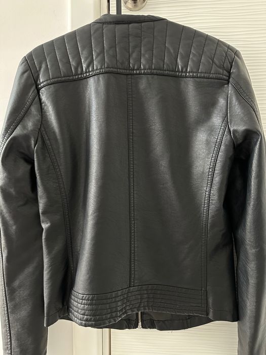 Дамско яке от еко кожа