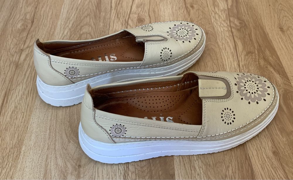 Мокасини от естествена кожа