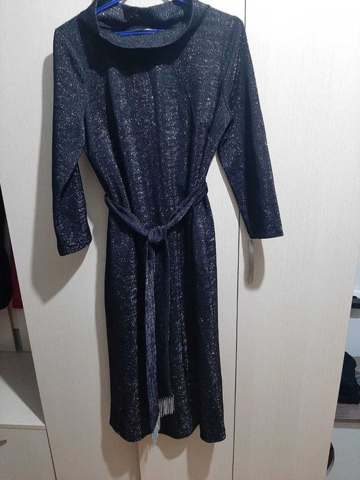 Продам платье женское