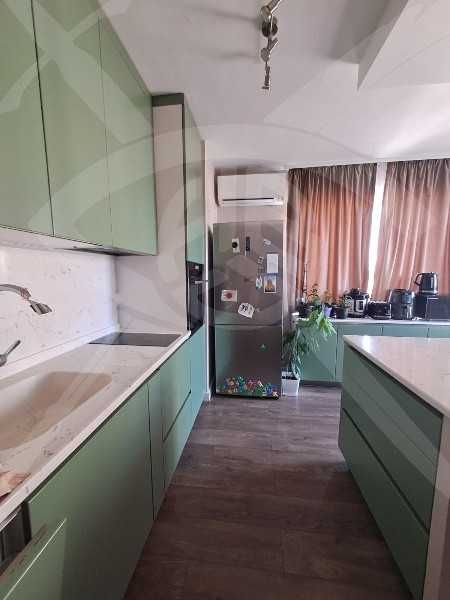 Продава се Тристаен апартамент в Пловдив, Южен - 104 кв.м за 1924 €/кв.м - Снимка #3