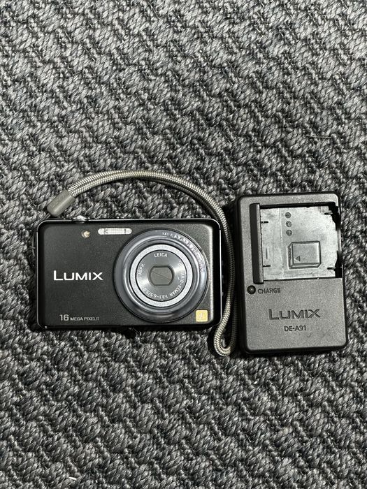 Panasonic Lumix DMC-FH7 16MP