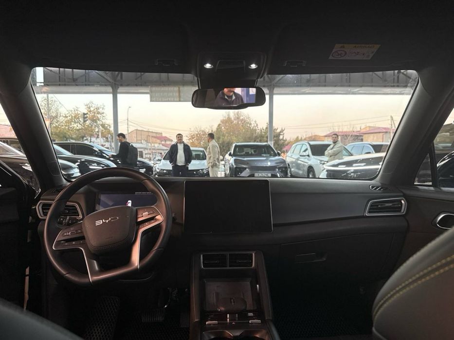 BYD Yuan Up Full 2025 Ofitsalni