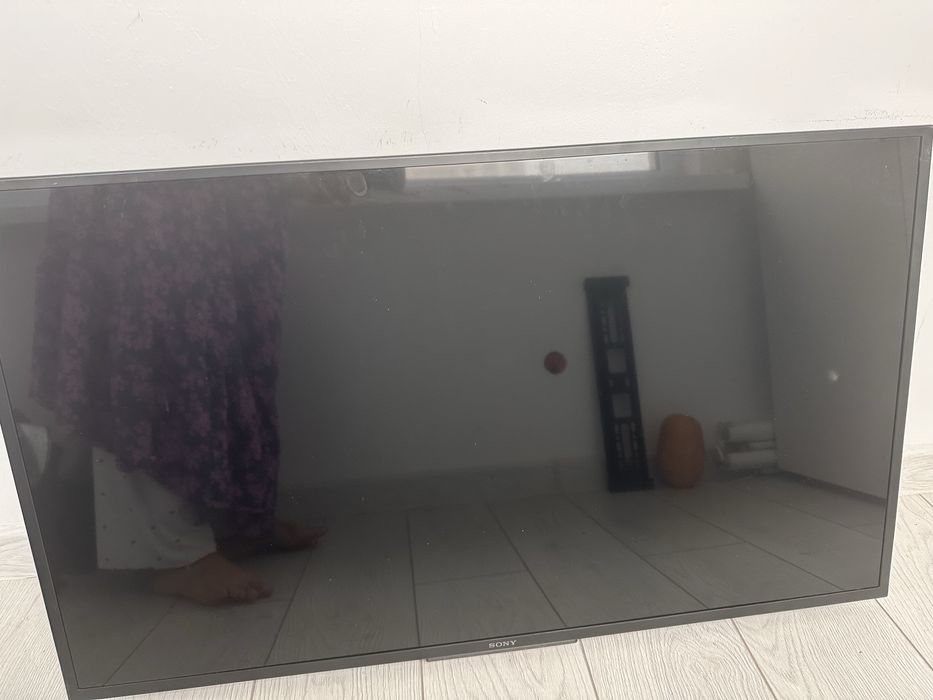 Телевизор Sony сатылады.