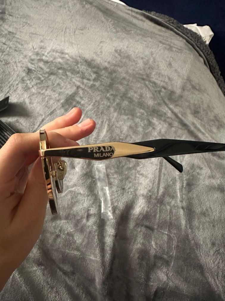 Ochelari de soare Prada