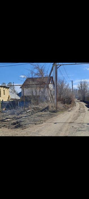 Продам участок соток домом