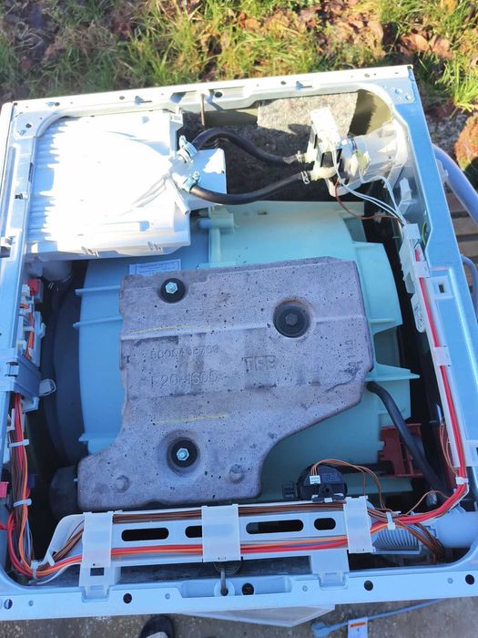 Bosch пералня WAS32783SN