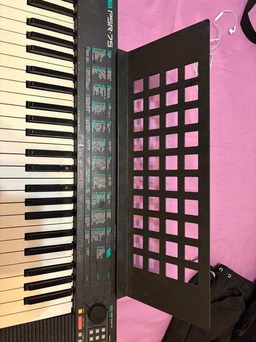 Синтезатор/Пиано Yamaha psr.75