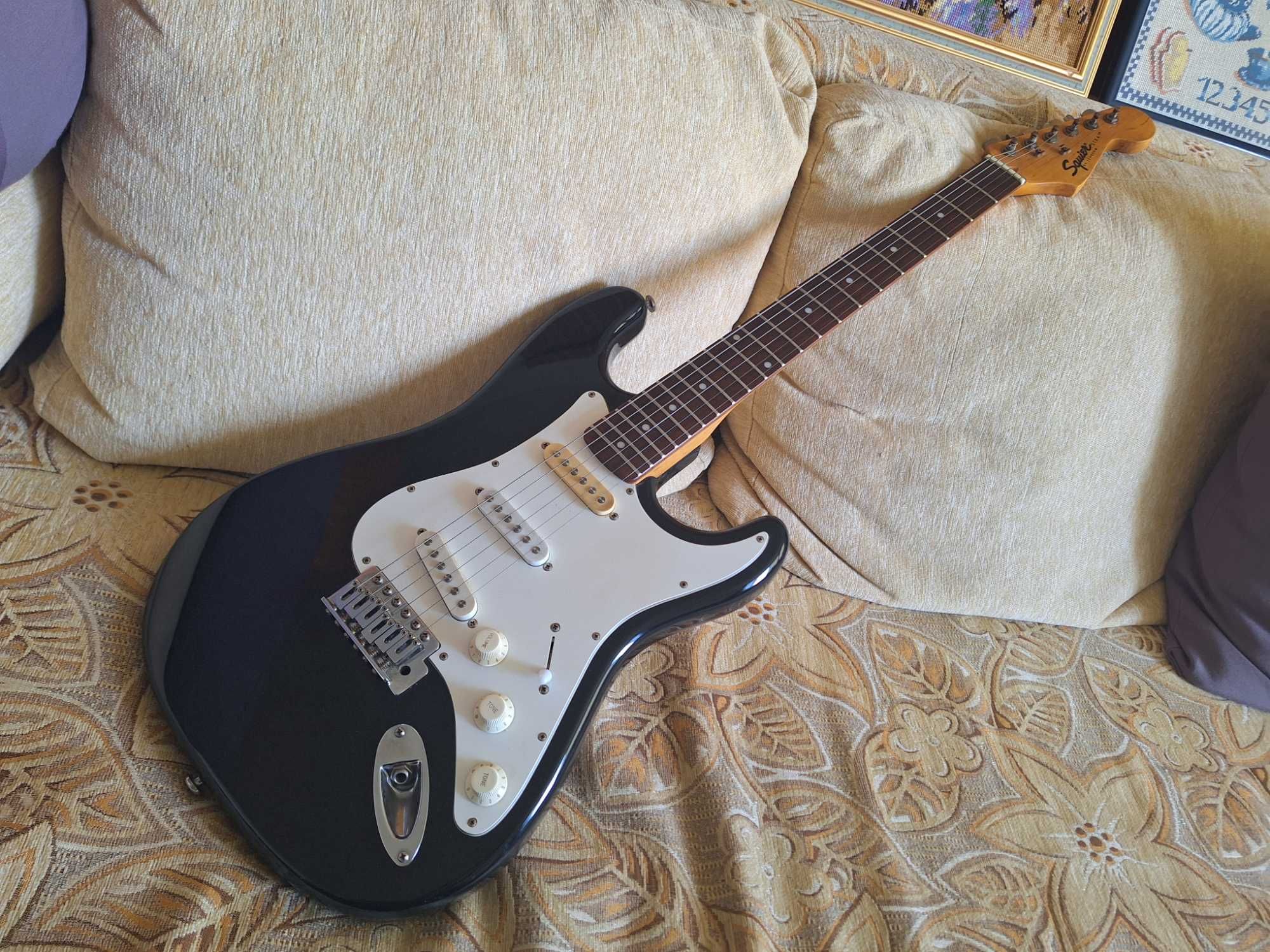 Електрическа китара Squier