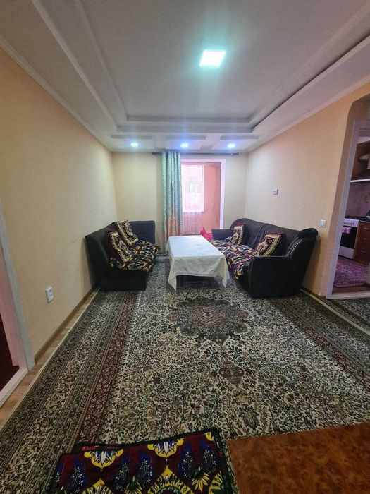 Шаҳар марказида 2 хонали квартира сотилади