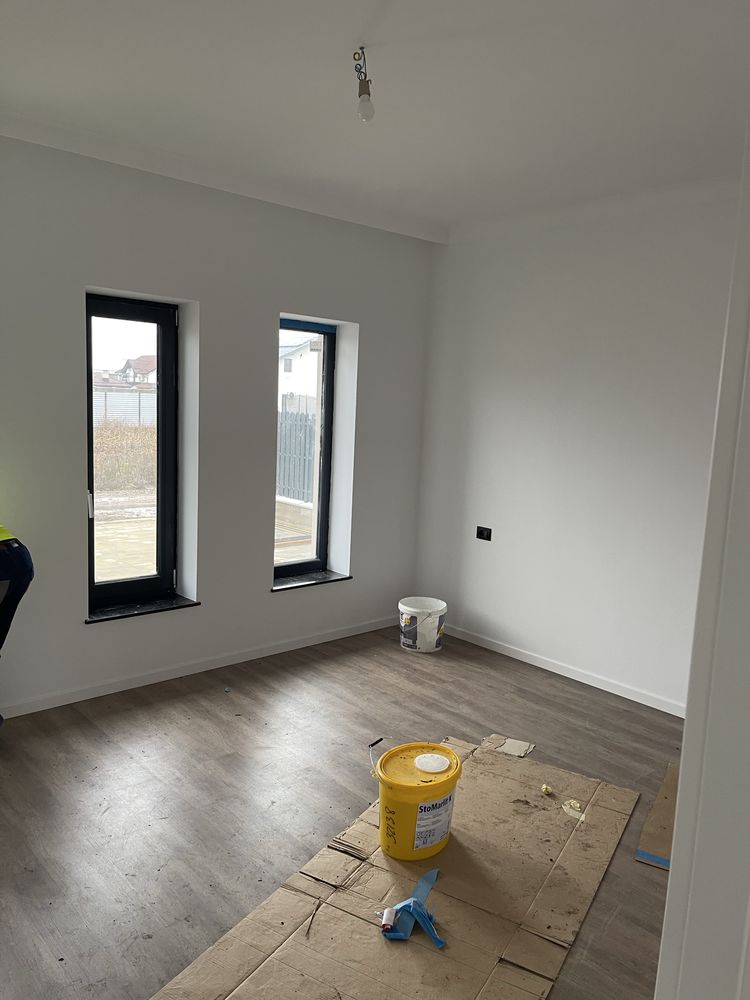 PLACA, 500 mp teren,4 Camere, 2 BAI, beci,incalzire pard.!Casa Dancu