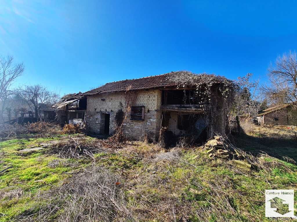 140283 Къща с  двор в с. Стамболово, на 5 мин. път от гр. Павликени