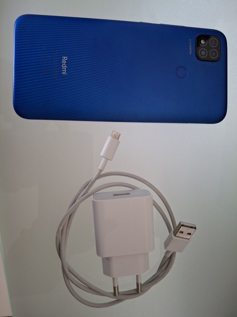 Продавам  Redmi , 2GB RAM, 32GB ROM