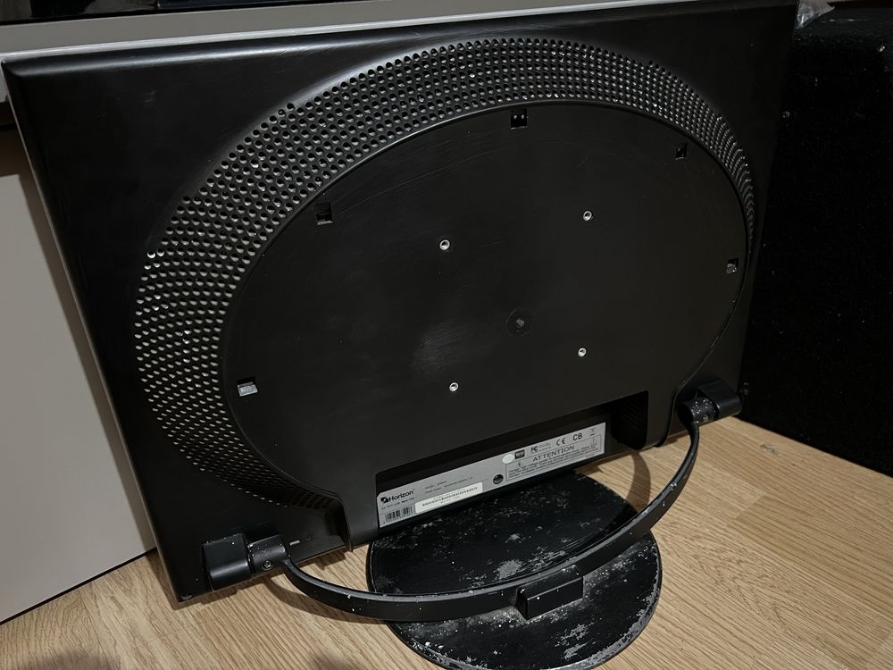 Vand monitor Horizon 22”