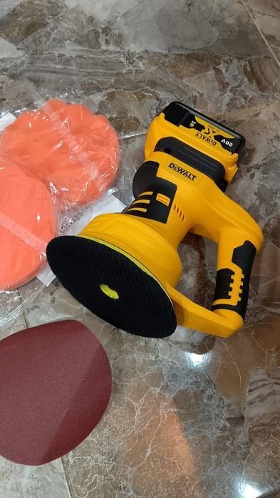 Șlefuitor orbital Dewalt.