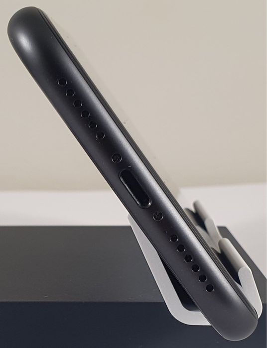 Iphone 11 64g нов