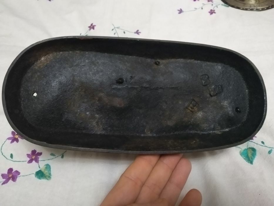 Статуэтка чугунная. Тарелка декоративная Египет. Пепельница.