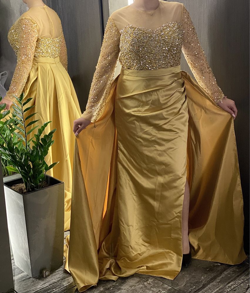 Нова Златна Бална рокля