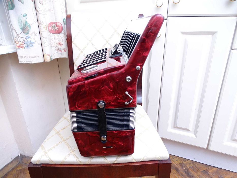 Акордеон Велтмайстер Стела 60 баса