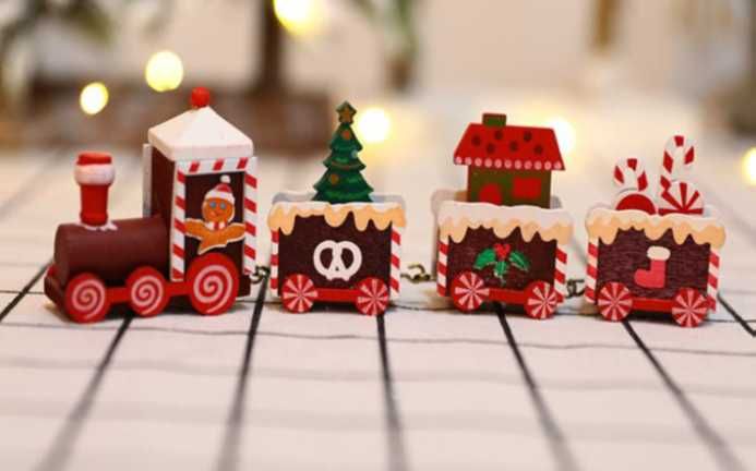 Дървени коледни играчки влакче и елха