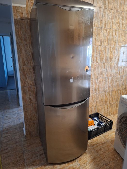 Vând combina frigorifica