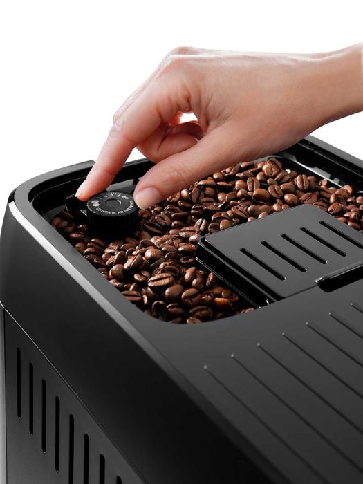 Кофемашина De'Longhi ECAM320.70.TB Magnifica Plus, LatteCrema Hot