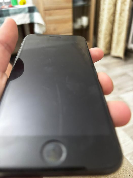 Iphone 8 без коробки с чехлом и стеклом