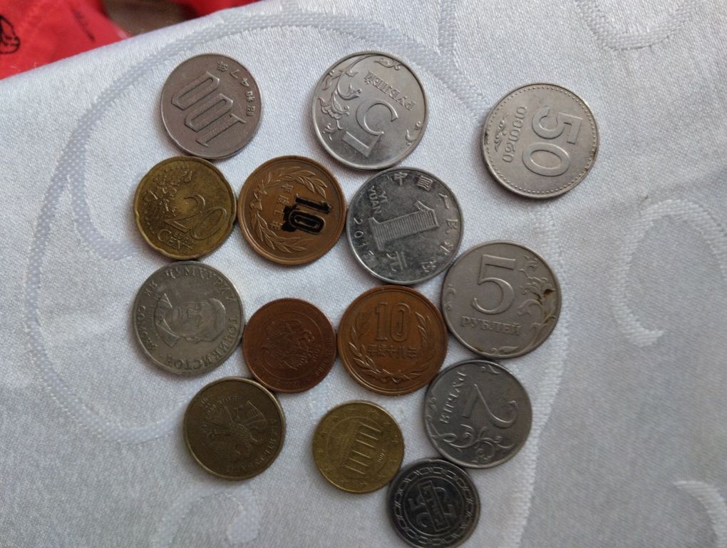 Продам монеты разных