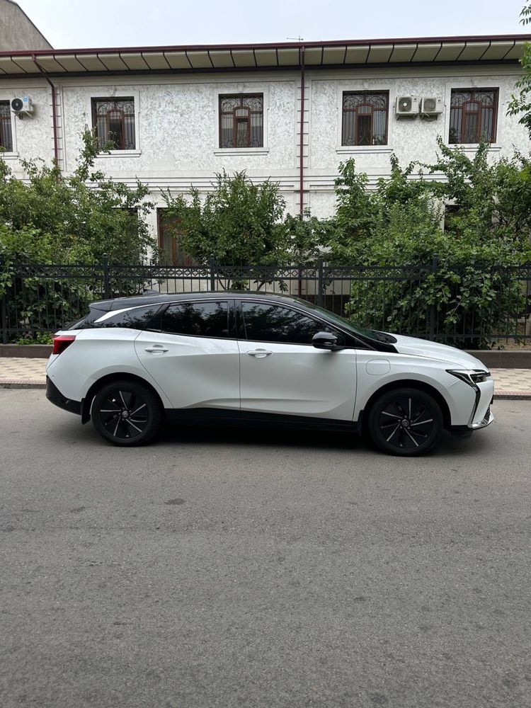 Velite 6 elektromobile