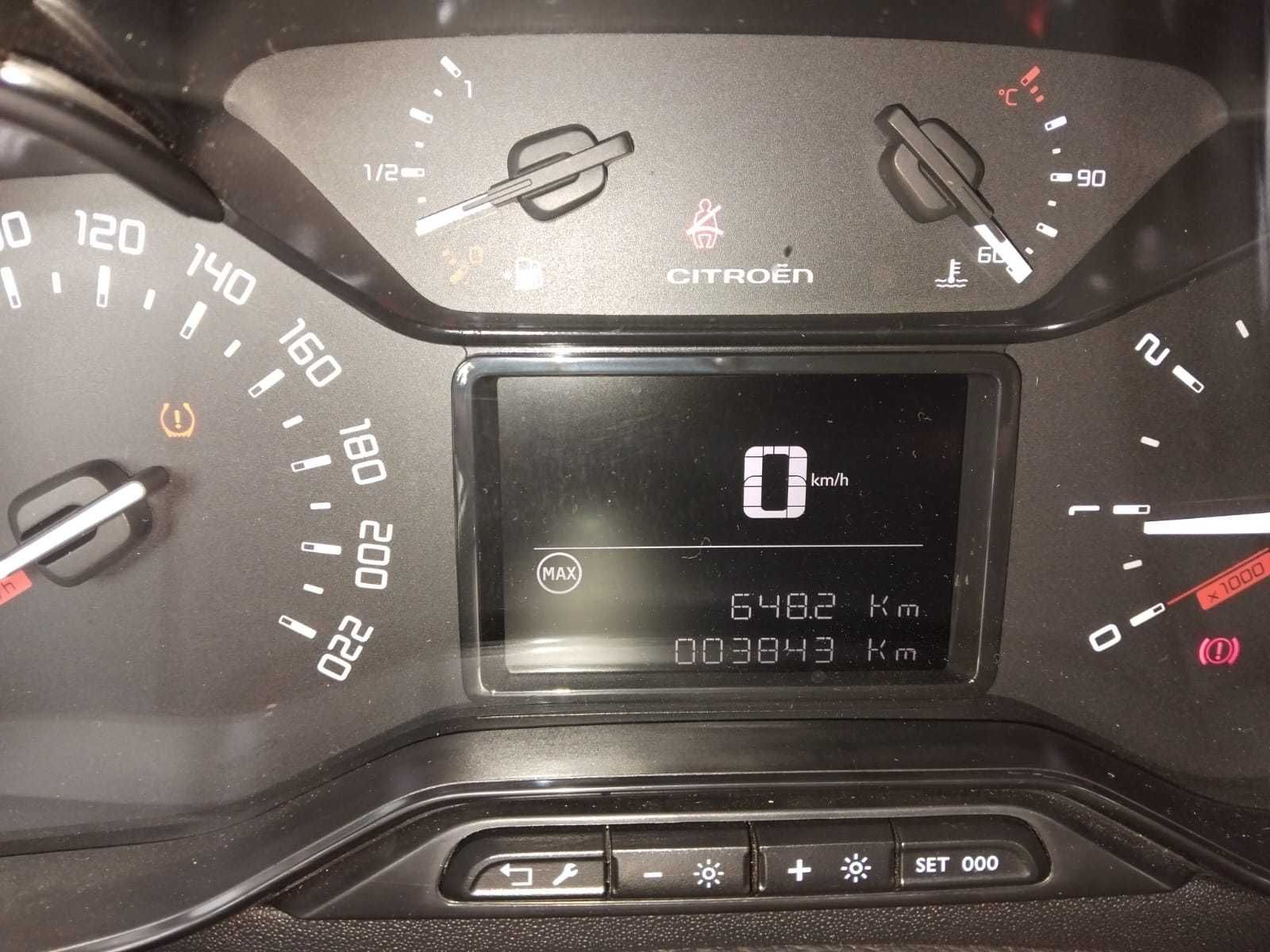 Vând sau schimb Citroen C3, an 2024