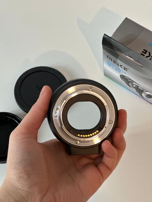 Adaptor  montură Meike MK-C-AF4 de la Canon EF/S la EOS-M