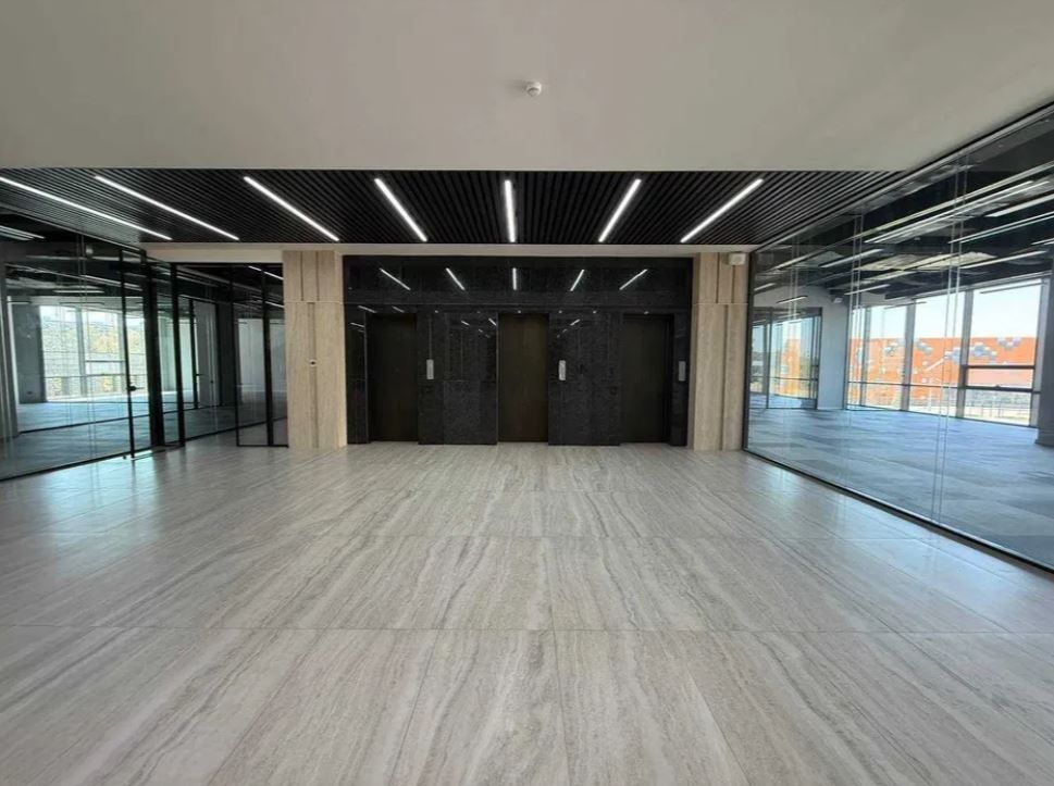 Аренда офиса на Ул. Бобура. ТЦ Next. 350 м²