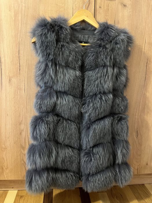 Пухен елек с естествен  косъм