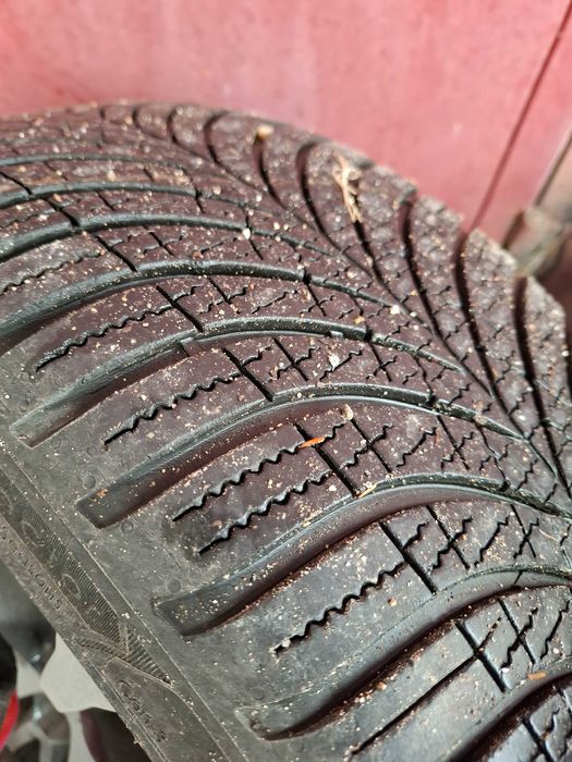 Гуми 225 40 18 Goodyear