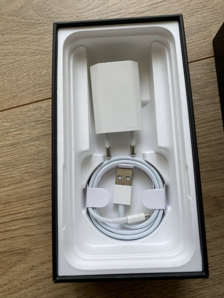 Продавам iPhone 11 pro