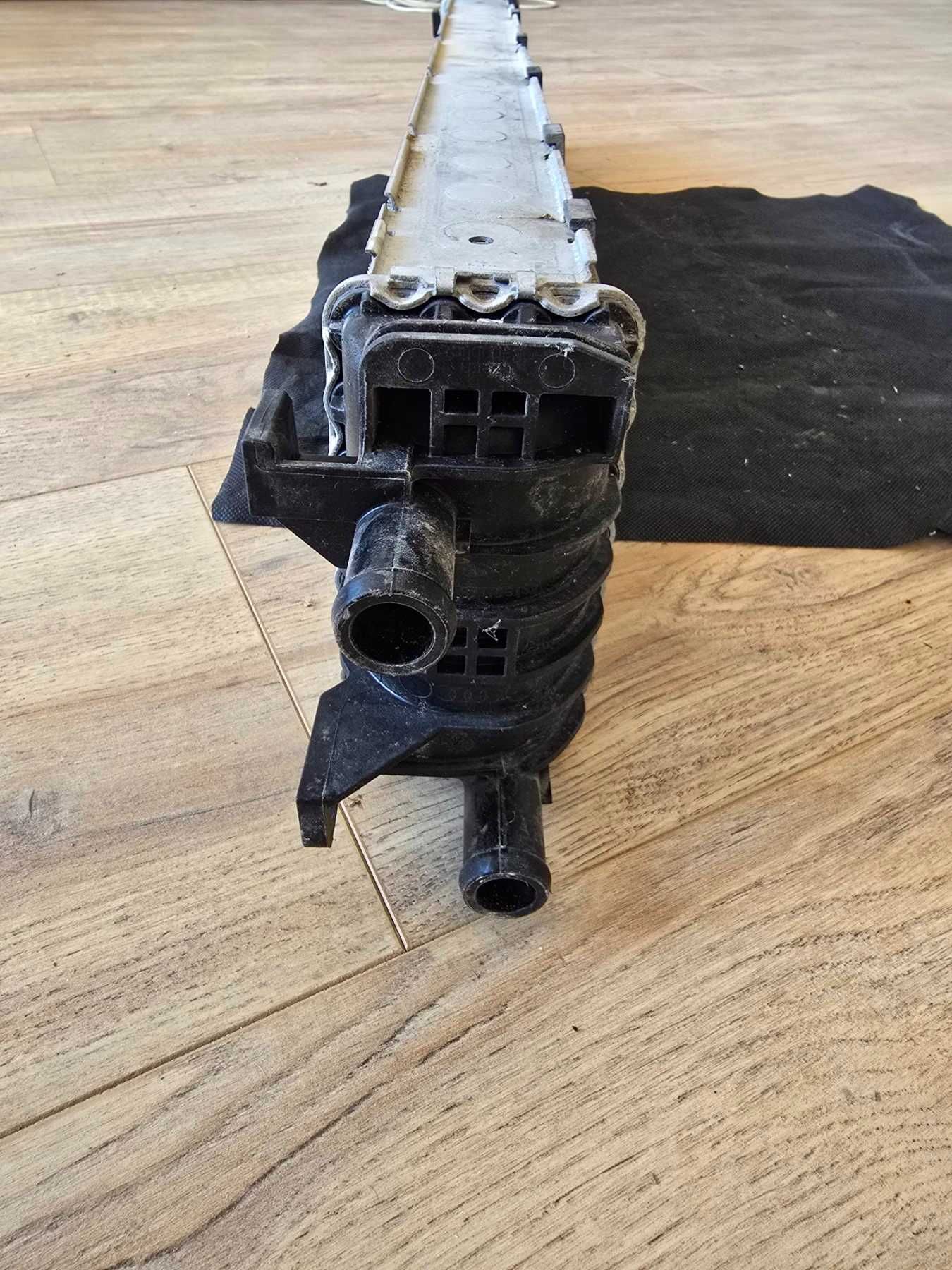 Радиатор 4G0145804D за Audi A6/A7 4G