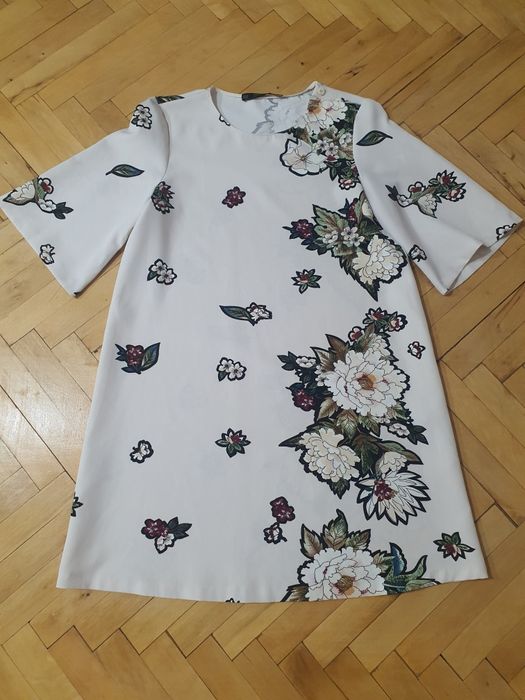 Rochie scurtă, Zara