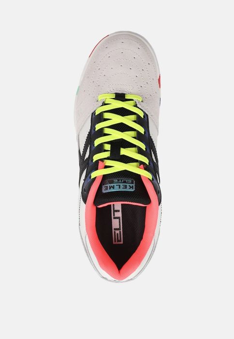 Kelme Бутсы зальные. Бутсы выполнены из натуральной кожи и замшиииииии